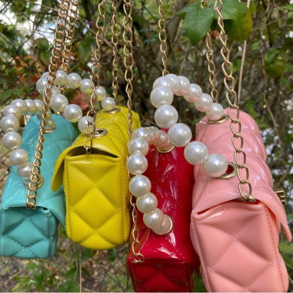 Little girls mini jelly purses *Only one purse for the price below *